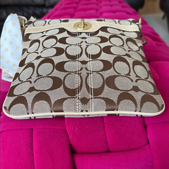 Coach Y2K Swingpack Crossbody-EUC - Picture 9 of 16